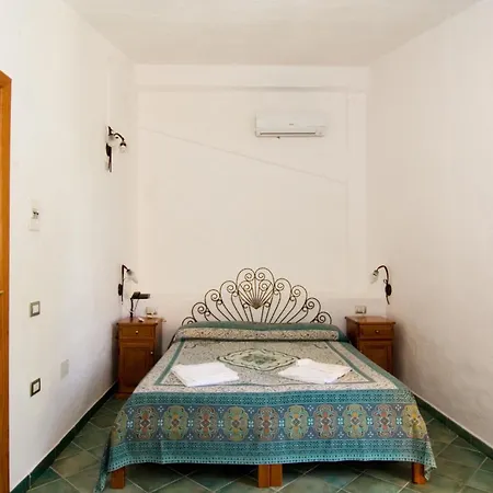 Hotel Paola 3*