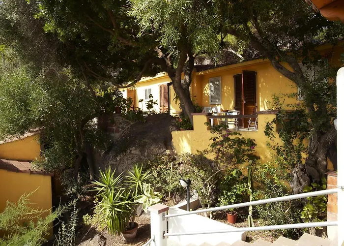 Otel Paola 3*