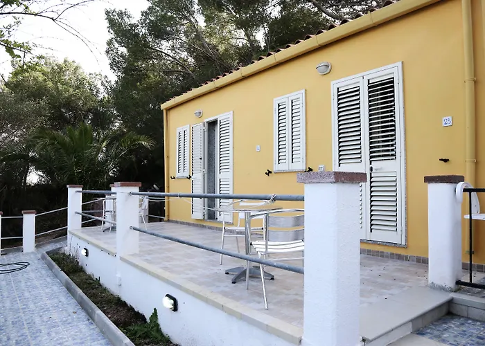 Paola Otel Carloforte (Isola di San Pietro)
